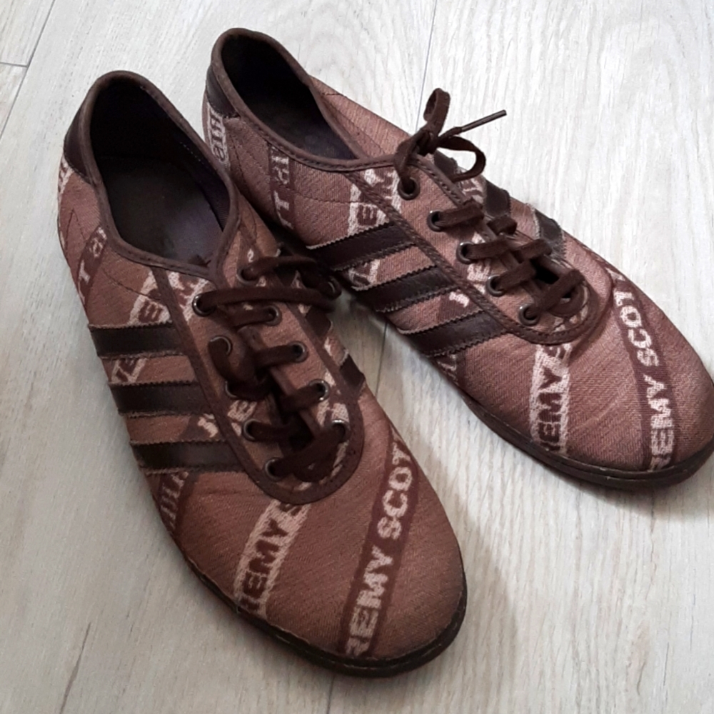 Jeremy scott Adidas runners size 9 men's